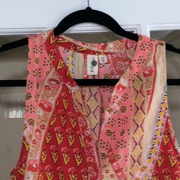 LET IT BE TOP - Picture 2 of 7